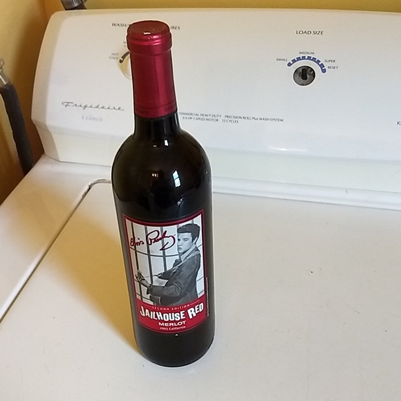 New bottle Elvis Presley jailhouse red Merlot 2003 - Picture 1 of 3